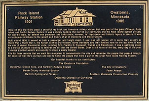 Text on the historical marker for the Rock Island Depot in Owatonna, Minnesota