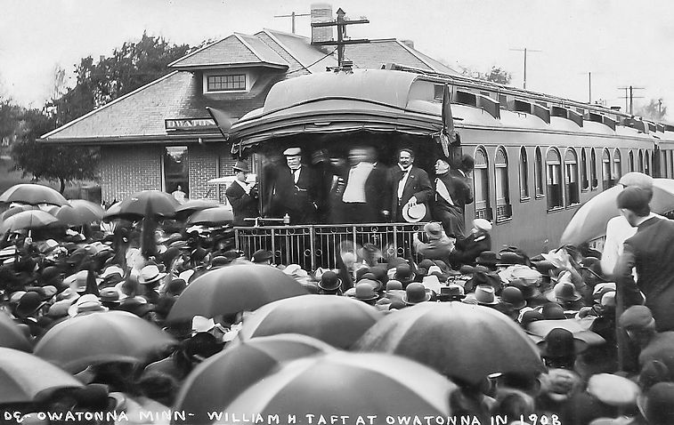 William H. Taft whistle stop at the Rock Island Depot in Owatonna, Minnesota in 1908