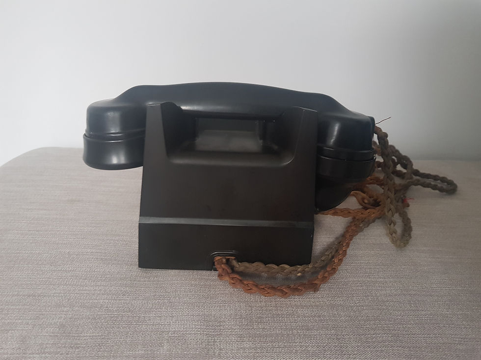 Thumbnail: Bakelite Telephone