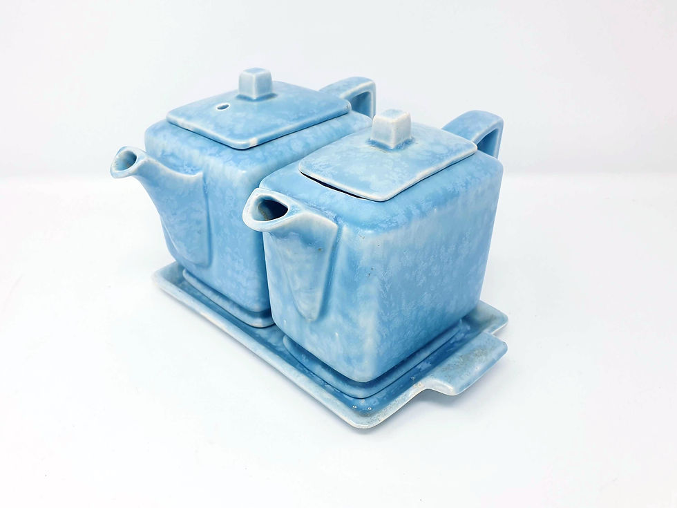 Kensington Ware Teapot & Hot Water Pot Set