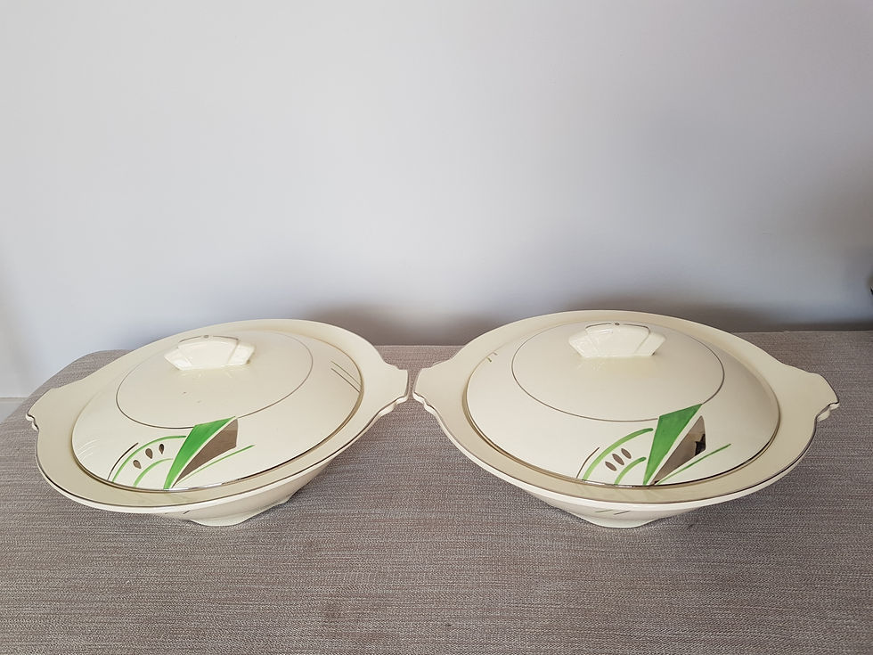 Thumbnail: Pair of Tureens