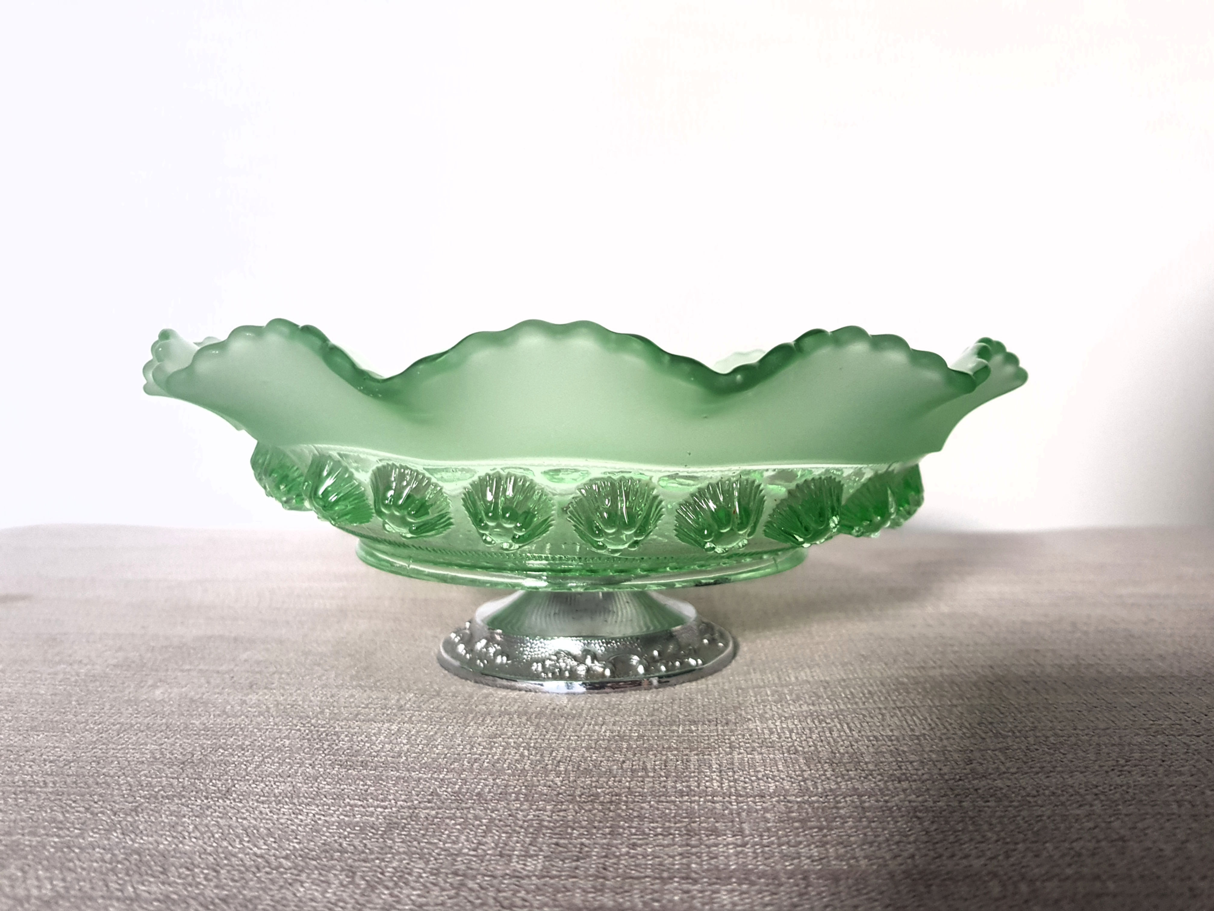 Davidson Blackberry Prunt Bowl on Stand