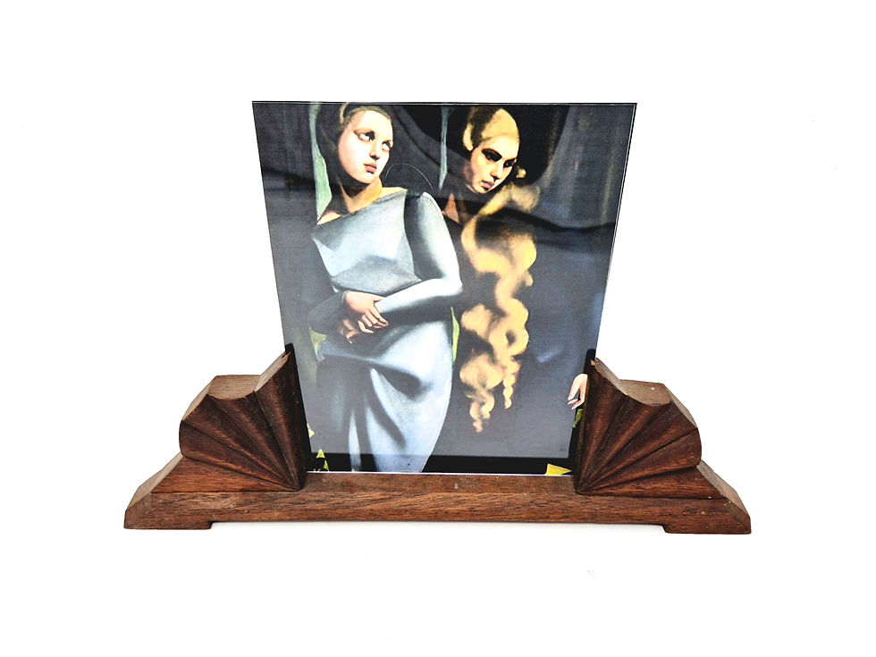 Thumbnail: Wooden Fan Photo Frame
