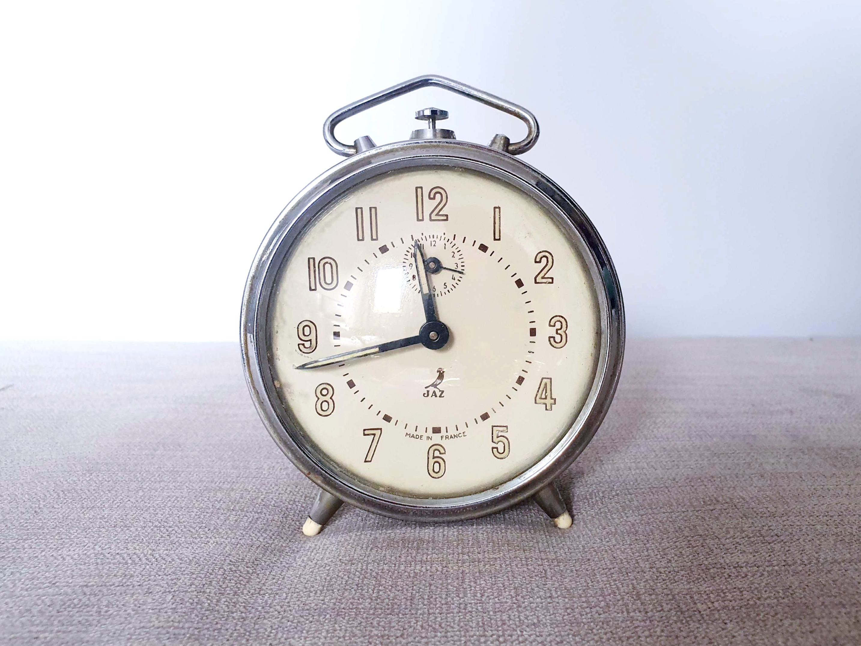 Jaz Chrome Clock