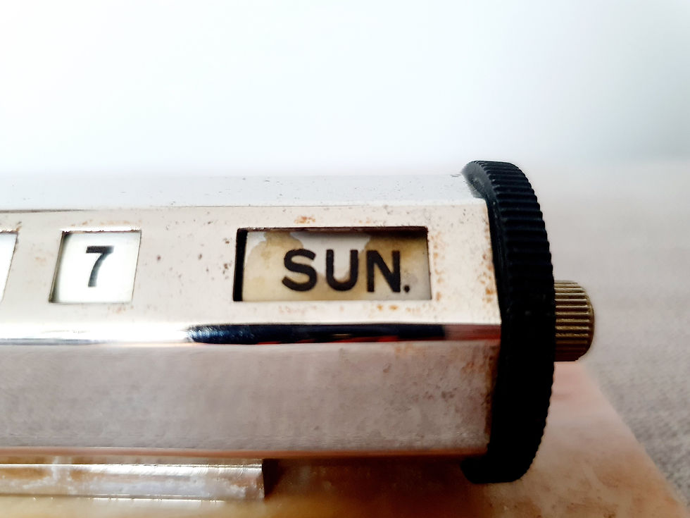 Thumbnail: Chrome Perpetual Calendar on Faux Marble Base