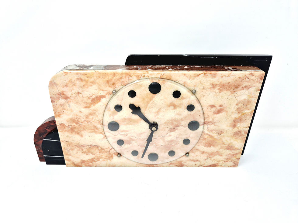 Thumbnail: Rectangular Marble Clock