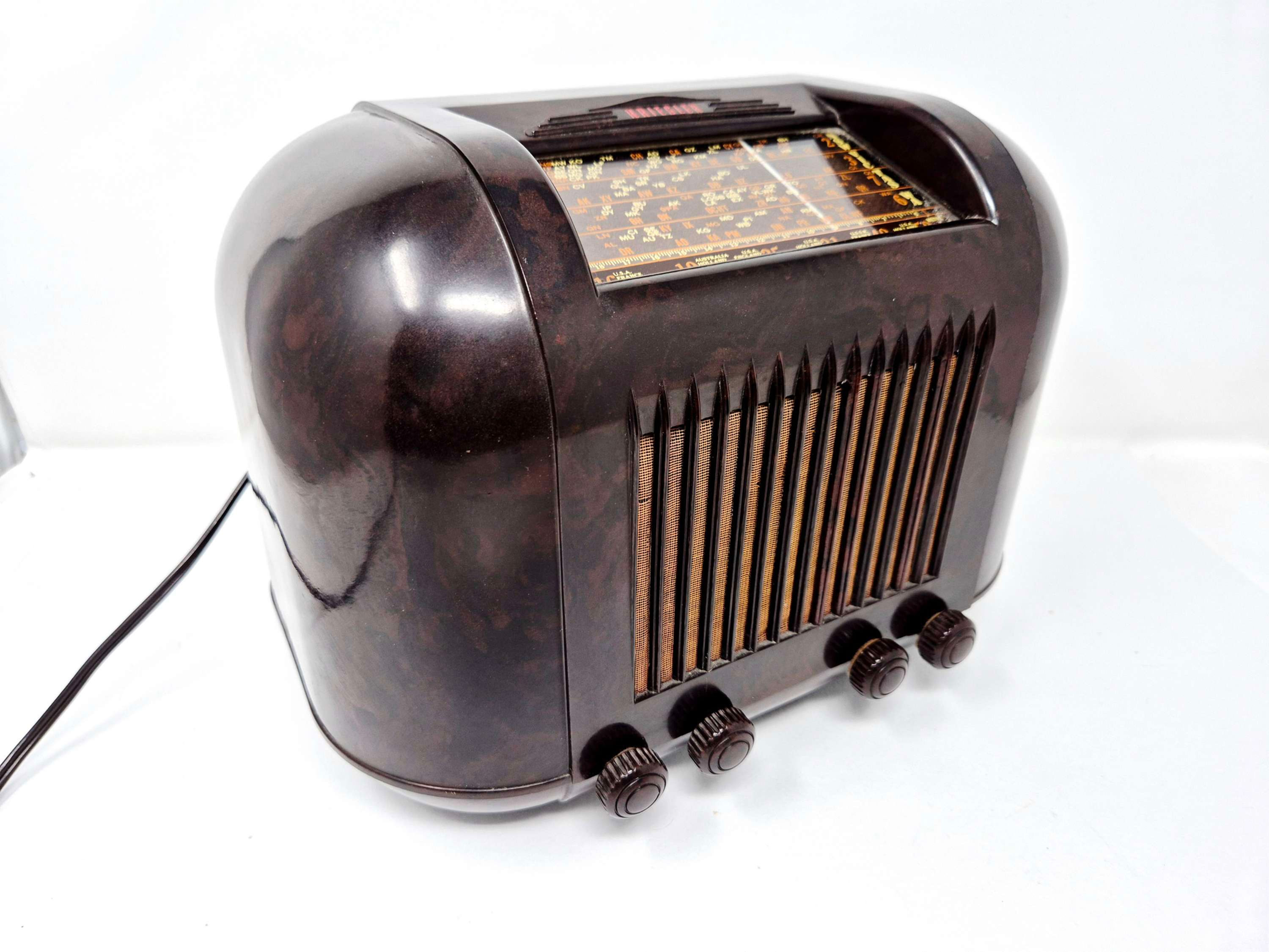 Kriesler 11-20 Bakelite Radio