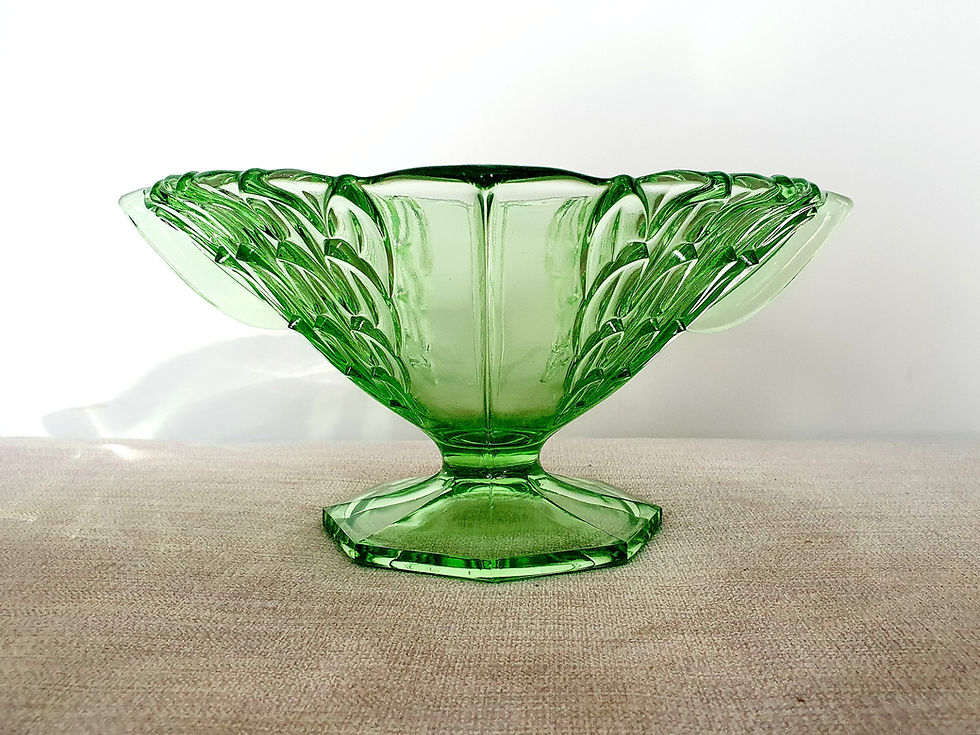 Thumbnail: Stölzle Uranium Glass Bowl