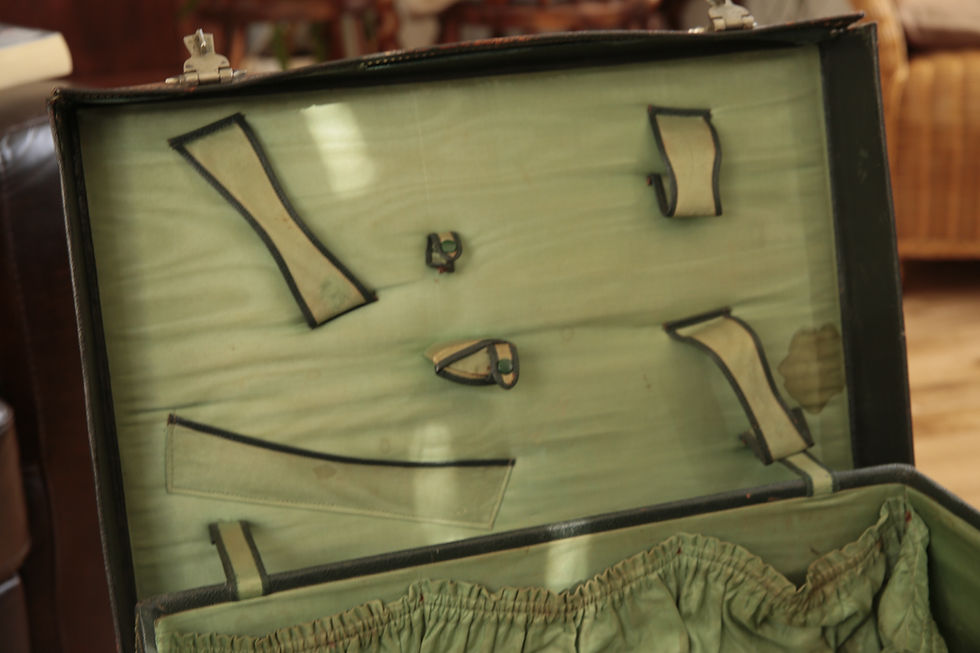 Thumbnail: 1930s Leather Suitcase with Cunard Aquitania Label