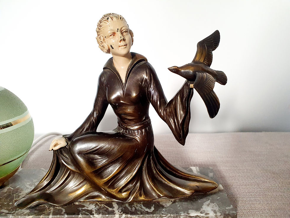Thumbnail: Lady and Bird Lamp