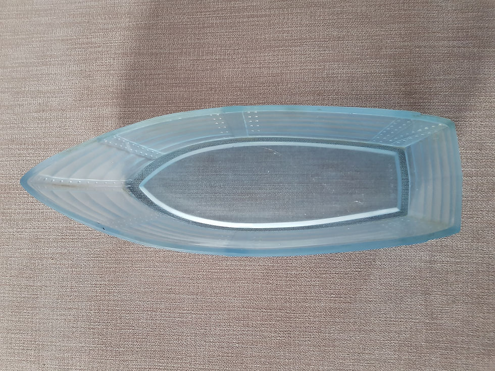 Thumbnail: Carlshutte Glass Boat