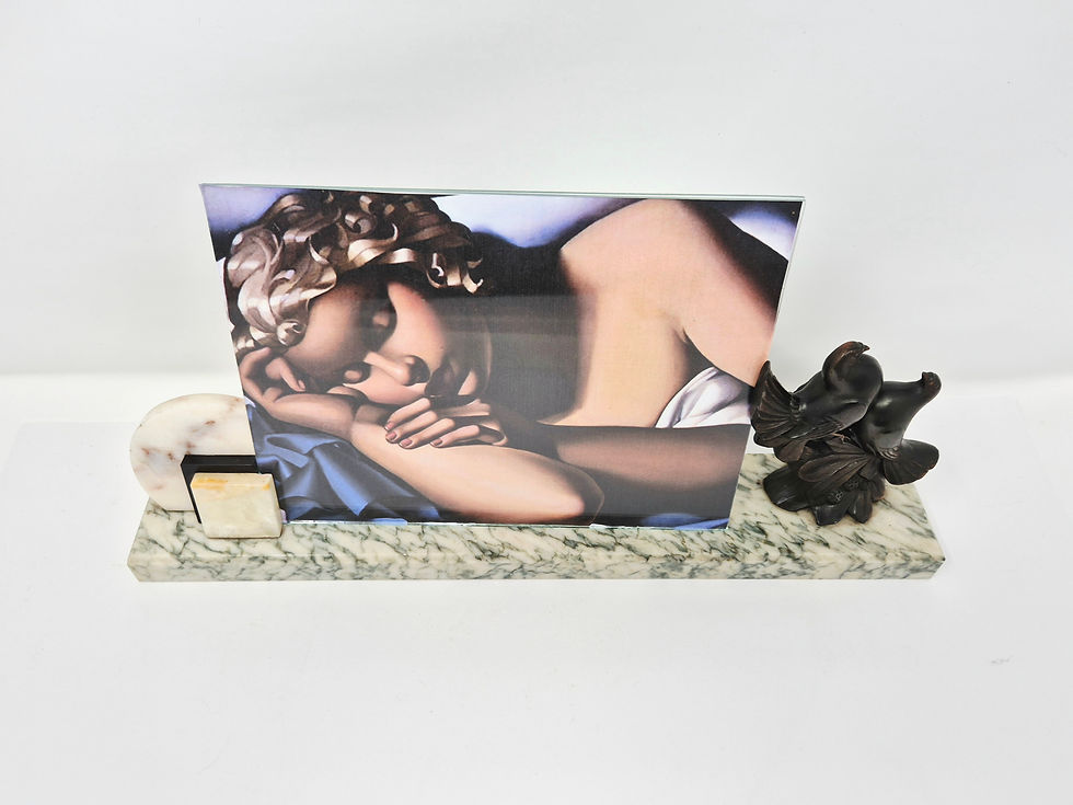 Thumbnail: Doves Marble Photo Frame