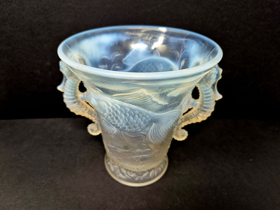 Thumbnail: Barolac Opalescent Seahorse Vase