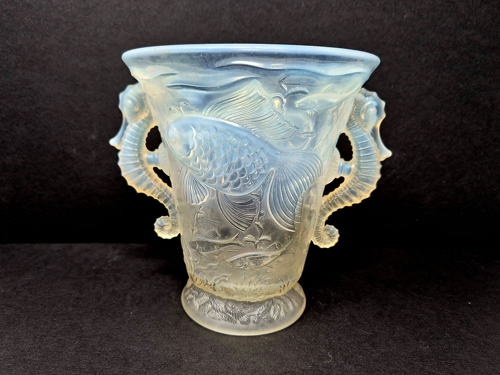 Thumbnail: Barolac Opalescent Seahorse Vase
