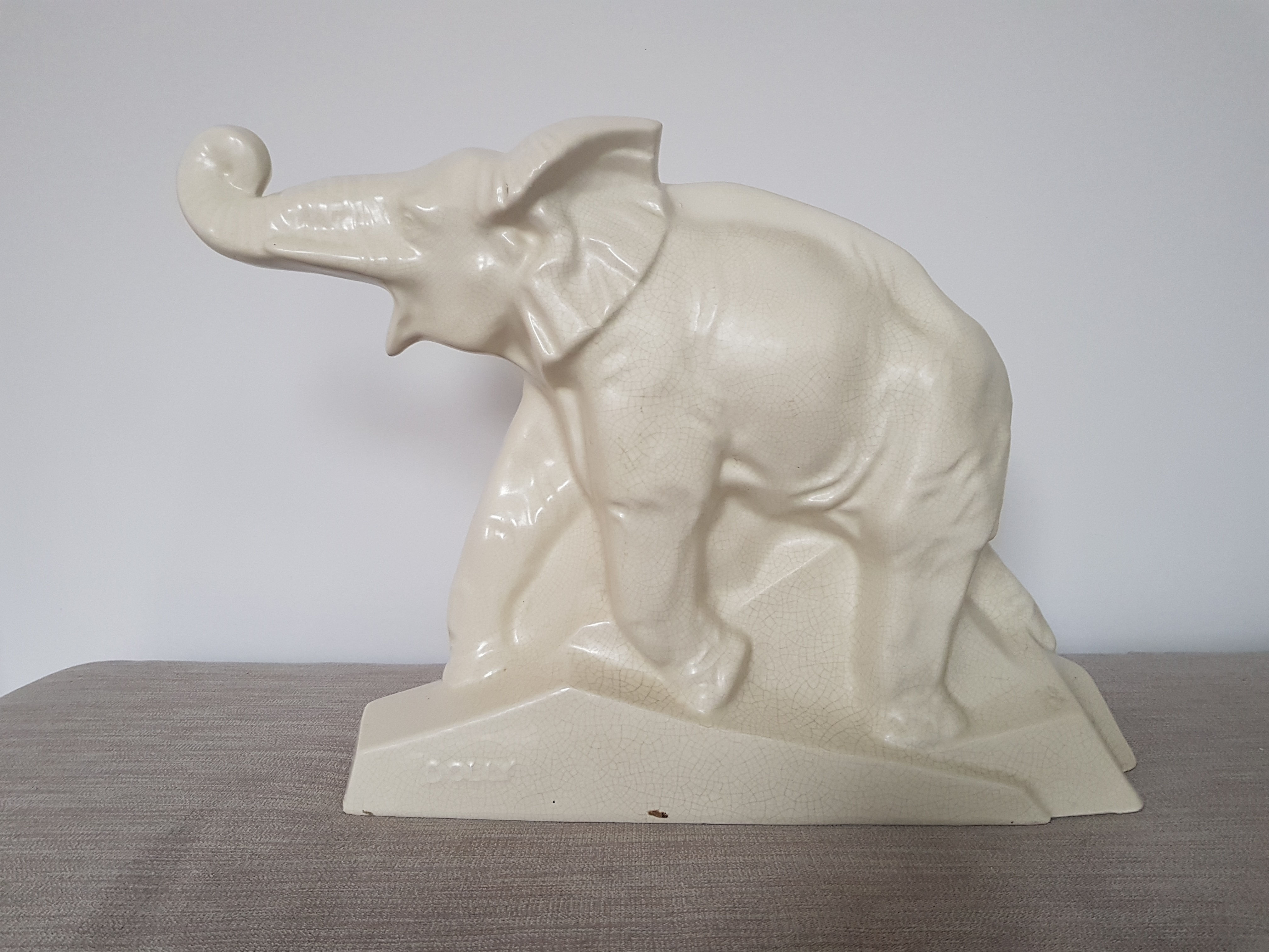 Le Jan 'Dolly' Crackle Glaze Elephant