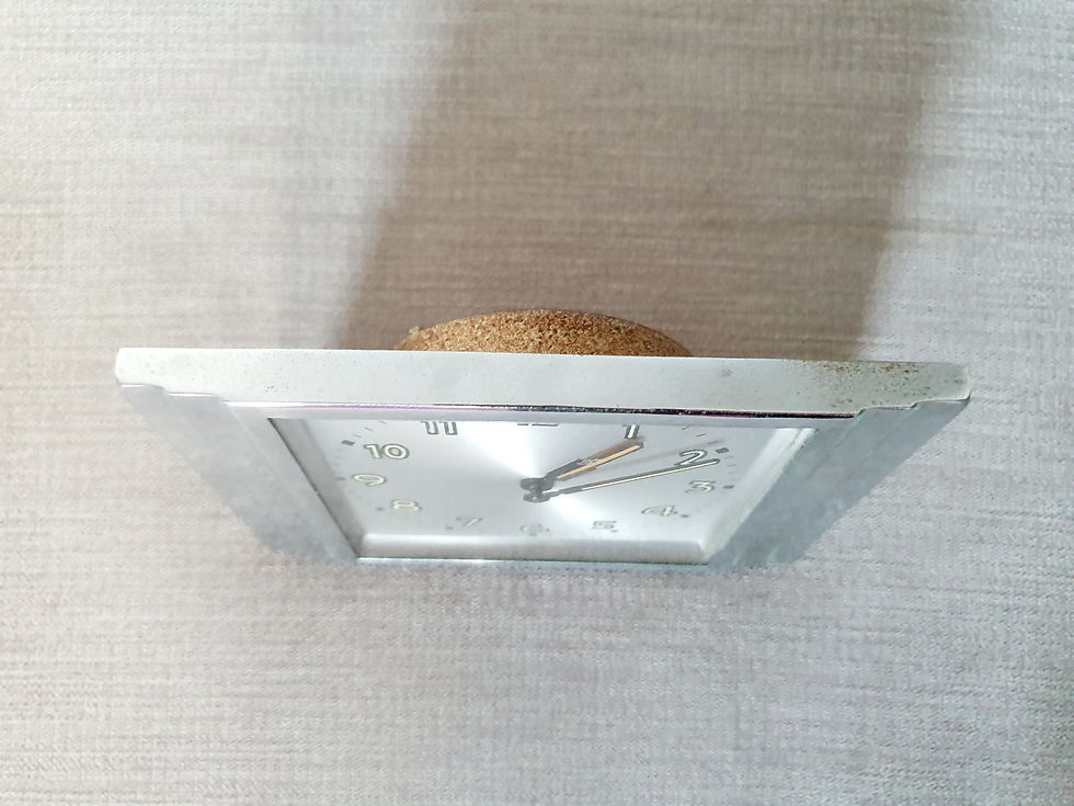 Thumbnail: Chrome Desk Clock