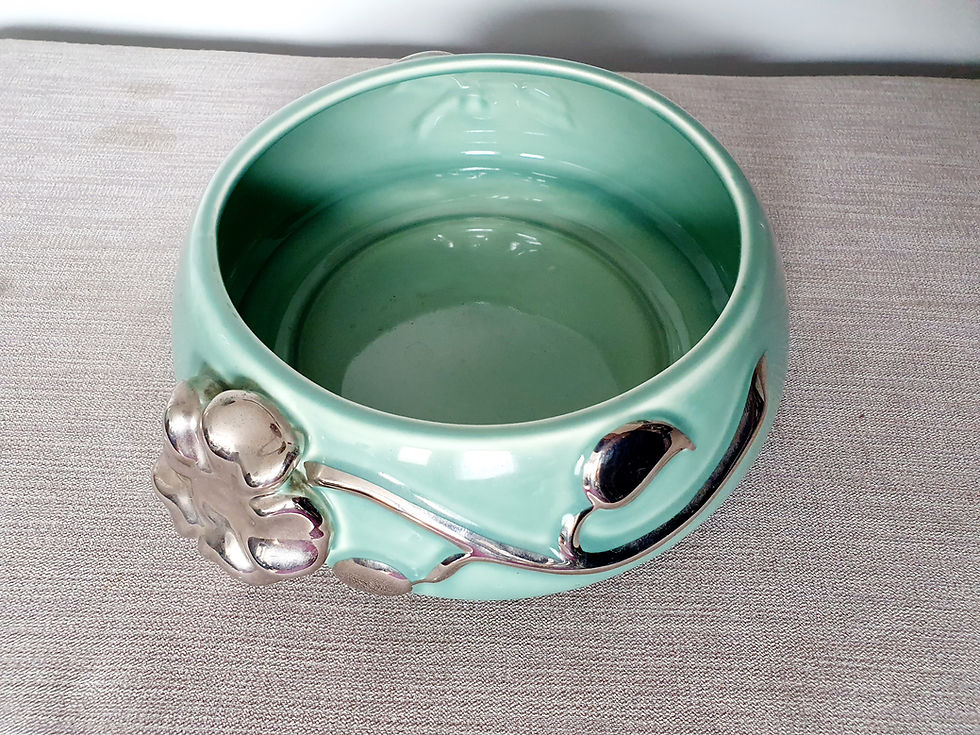 Thumbnail: Clarice Cliff Embossed Bowl