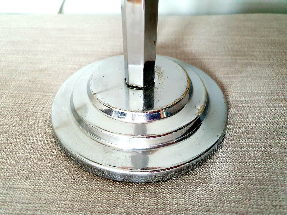 Thumbnail: Chrome Lamp with Pink Wavy Shade