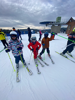 Szkolenie dojazdowe dla narciarzy początkujących i średniozaawansowanych.