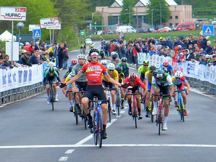 CASALE LITTA - TURCONI vince la PICCOLA TRE VALLI VARESINE 2023 .