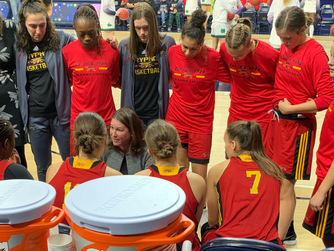 A D18 Basketball Family