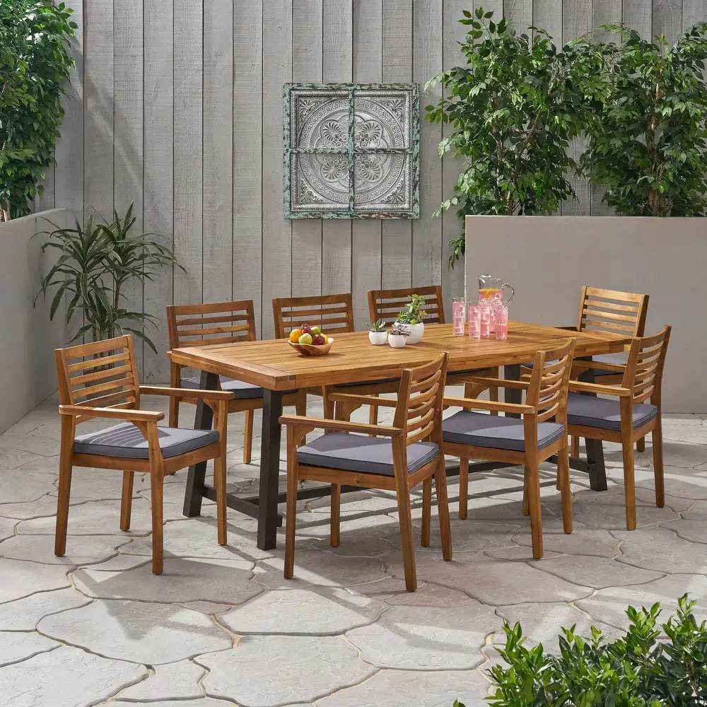 Juego de comedor Atlantic Outdoor de madera de acacia para 8 personas