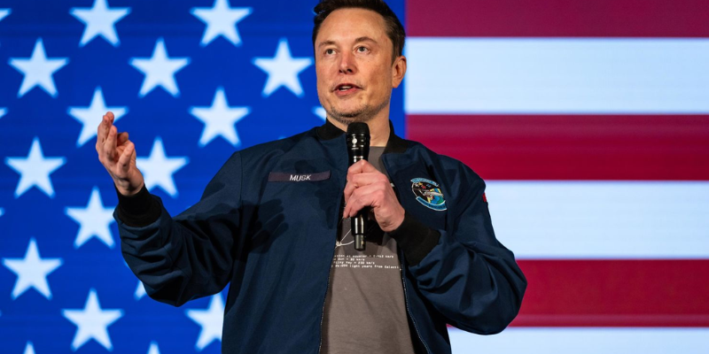 Elon Musk en el escenario