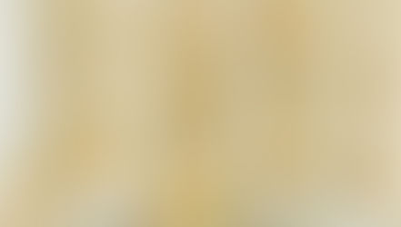 Architecte d’intérieur dessinant sur Autocad dans une agence retail et cosmétique à Vincennes, poste en CDD avec télétravail.