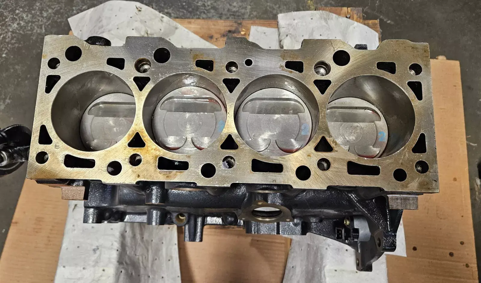 New Ford Escort '00-'01 2.0L 4 Cylinder SOHC Engine