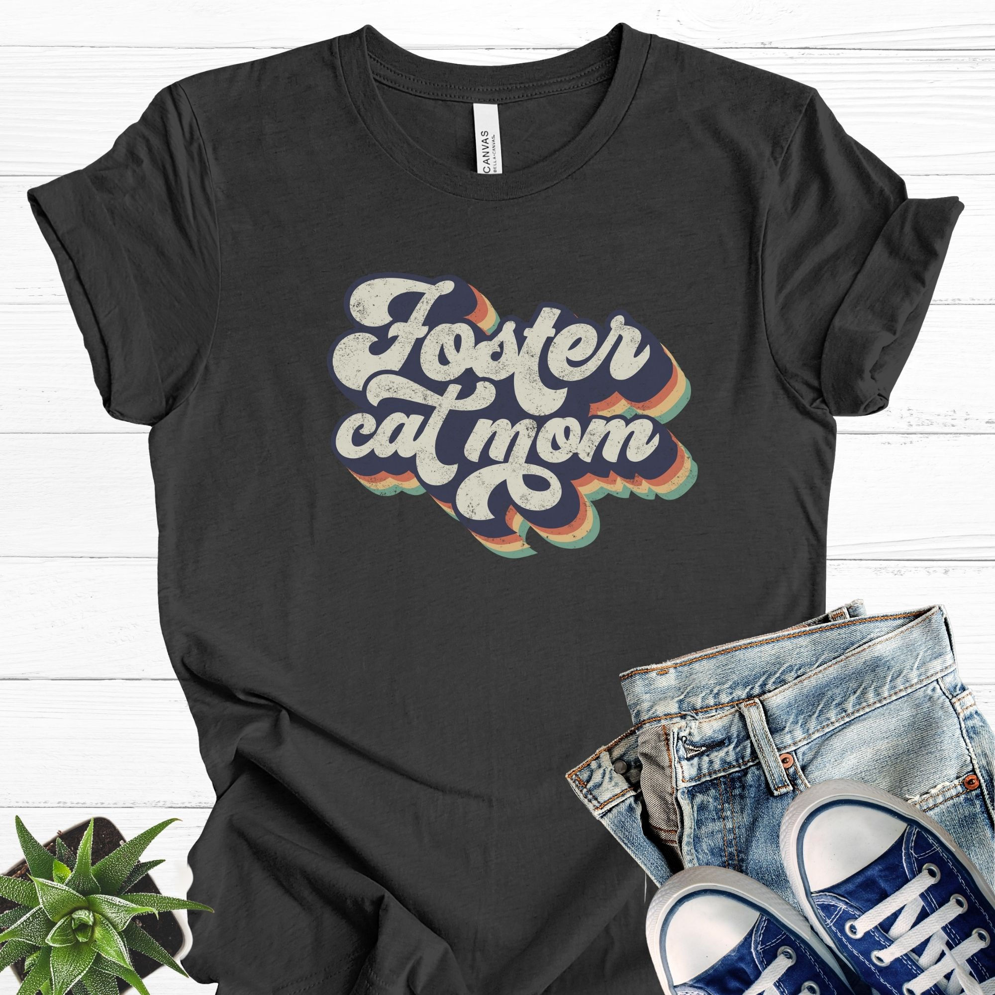 Foster Cat Mom Vintage Look T-Shirt