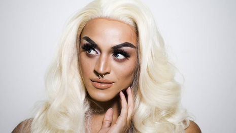 Pabllo Vittar agitará a Esplanada do Mineirão no sábado de carnaval