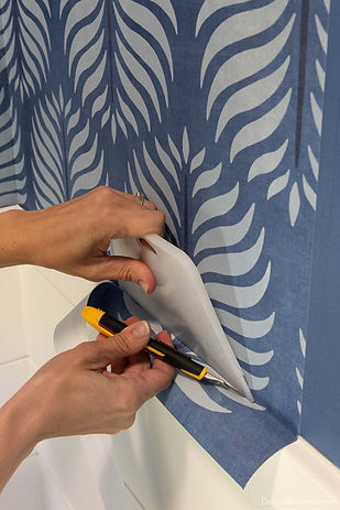 wallpaper-installation-trimming.jpg