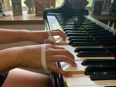 正しい手の形になるといいなぁ