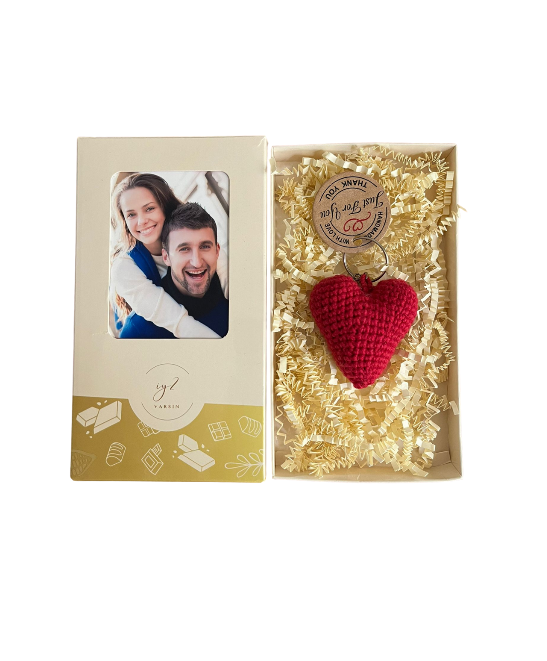 Magnetbox: Kişiye Özel Hediye Kutusu - Kalpli Kırmızı Amigurumi Anahtarlık