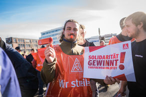 7 Prozent mehr Geld und 170 Euro mehr für Auszubildende