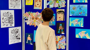 Kinder Schule Kunstausstellung 2025