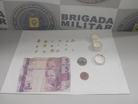 Homem de 32 anos é preso por tráfico de drogas com crack no Centro