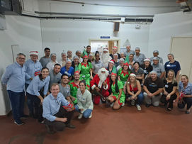 Chegada do Papai Noel leva alegria e emoção ao HCB em Cachoeira