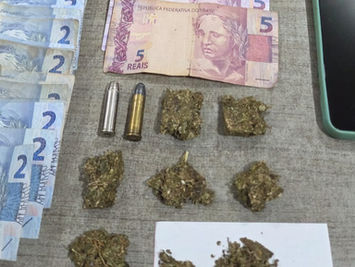 Polícia Civil apreende munições, drogas e dinheiro no bairro Funcap em Cachoeira do Sul