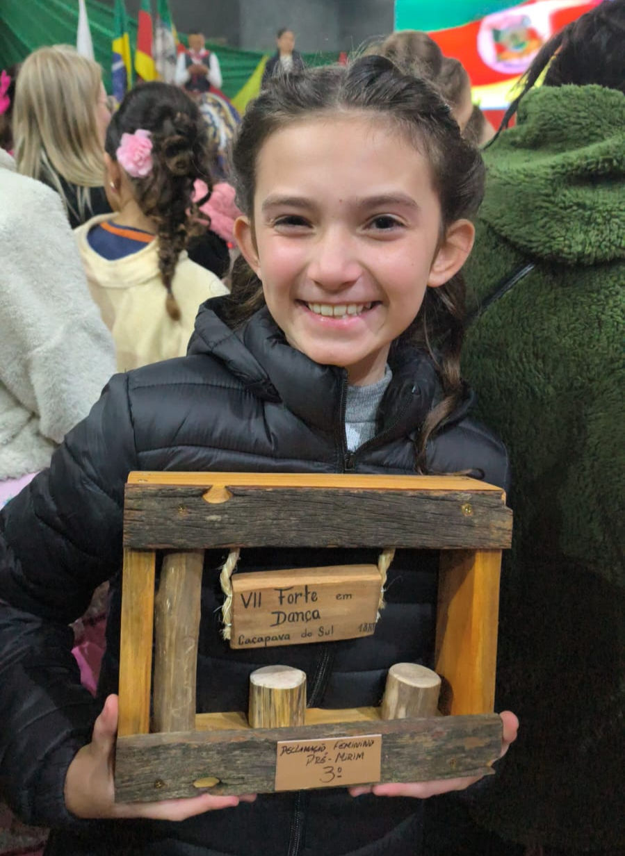 Sophia Vargas (DTG Getúlio Vargas) - 3º Lugar na declamação feminina Pré-Mirim