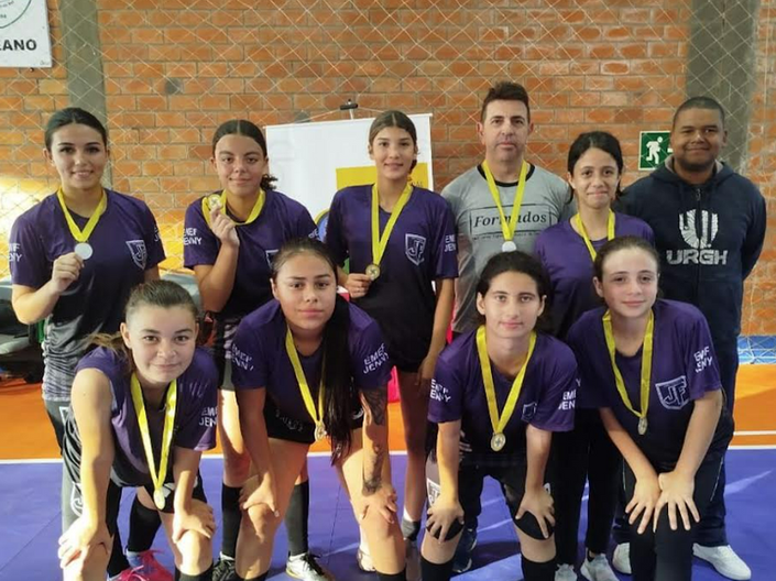 Escola Jenny vence o futsal feminino dos JEMCS