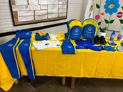 AABB Comunidade recebe novos uniformes e kits de higiene para estudantes em Cachoeira do Sul