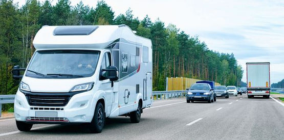 Camping-car sur route
