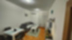 Apartman Sunce smješten je u ulici Stepe Stepanovića u Trebinju, u mirnom i pristupačnom dijelu grada koji pruža idealne uslove za opušten boravak. Lokacija omogućava brz dolazak do centra grada, restorana i svih važnih sadržaja, što ga čini odličnim izborom za turiste i kraće ili duže boravke.
Ovaj prostrani jednosobni apartman od 55 m² pruža udoban smještaj za do 4 osobe. Apartman raspolaže sa bračnim krevetom i kaučem na razvlačenje, što omogućava funkcionalan i komforan raspored za parove, porodice ili manje grupe. Prostor je pažljivo organizovan kako bi se maksimalno iskoristila kvadratura i obezbijedio ugodan boravak.
Apartman je savremeno opremljen, sa svim potrebnim sadržajima za kvalitetan boravak, uključujući besplatan WiFi. Moderan enterijer i prijatan ambijent pružaju osjećaj topline i komfora tokom cijelog boravka.
Zahvaljujući dobroj lokaciji, velikoj kvadraturi i praktičnom rasporedu, Apartman Sunce predstavlja idealan izbor za sve koji traže udoban i pristupačan smještaj u Trebinju.