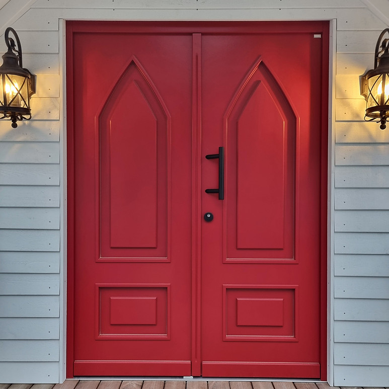 Zweiflügelige Tür in Rot, einzigartige rote Holzhaustür von Weßler Haustüren