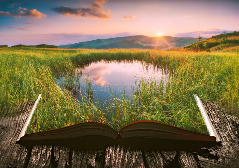 lac-mountain-aux-pages-d-un-livre-ouvert-114654090.webp