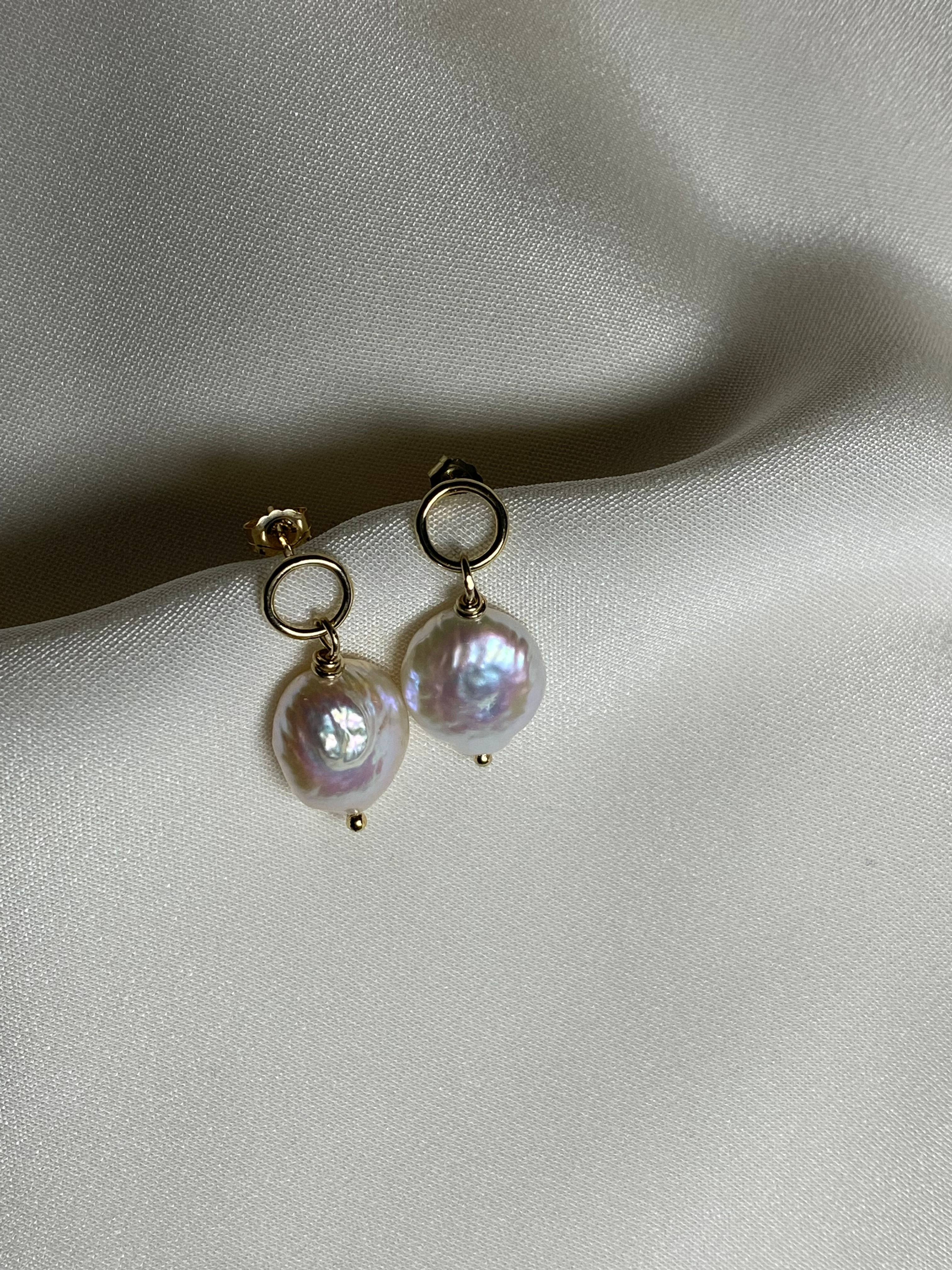 Olla coin pearls earrings