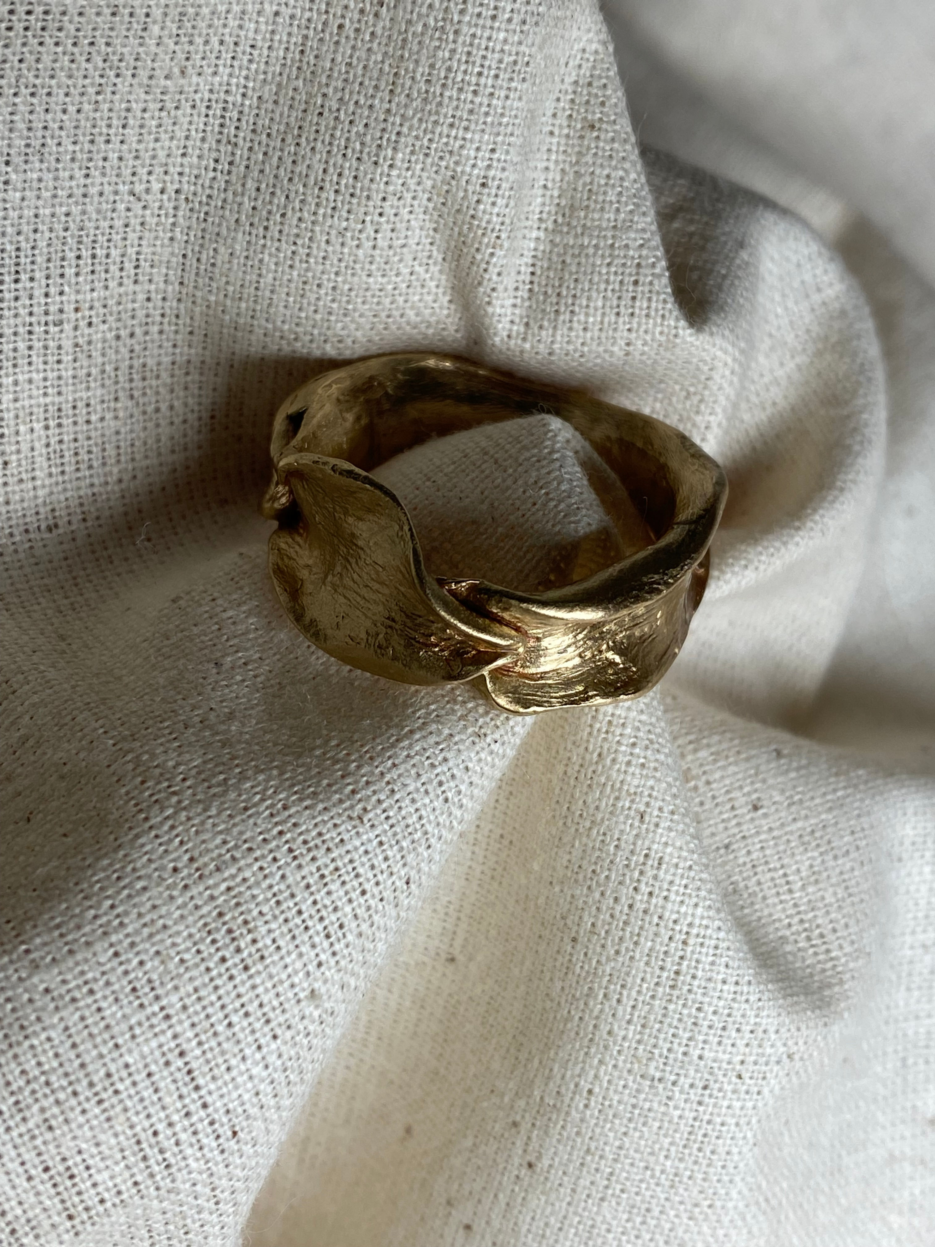 The Cascade Ring