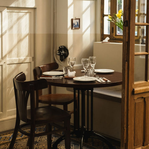 Salle du restaurant Ofir
