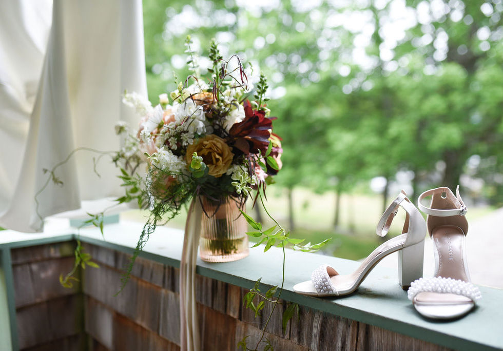 toad hill farm bride bouquet and shoes 9.5.22.jpeg